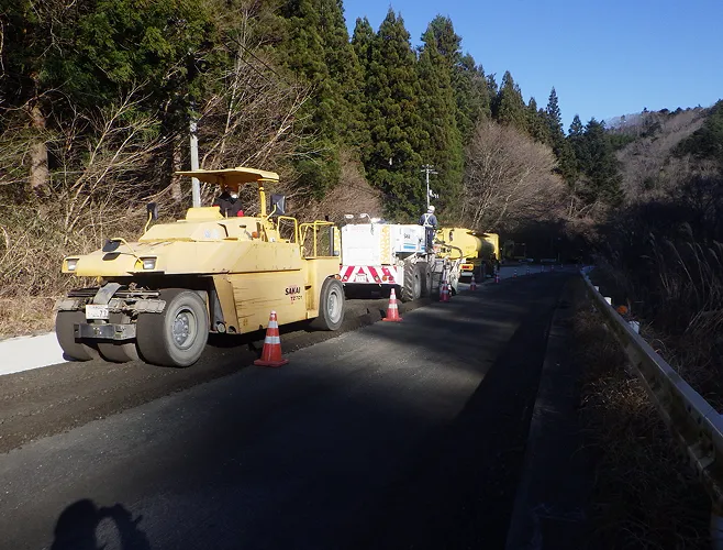 道路改良・舗装工事